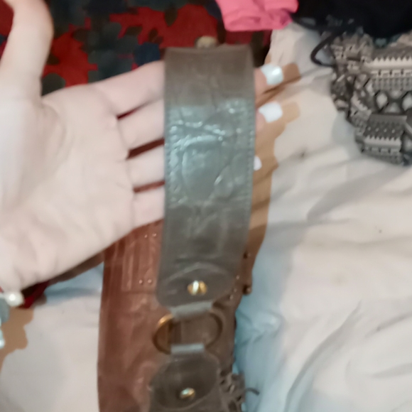 Leather and brass boho bag - Picture 3 of 4